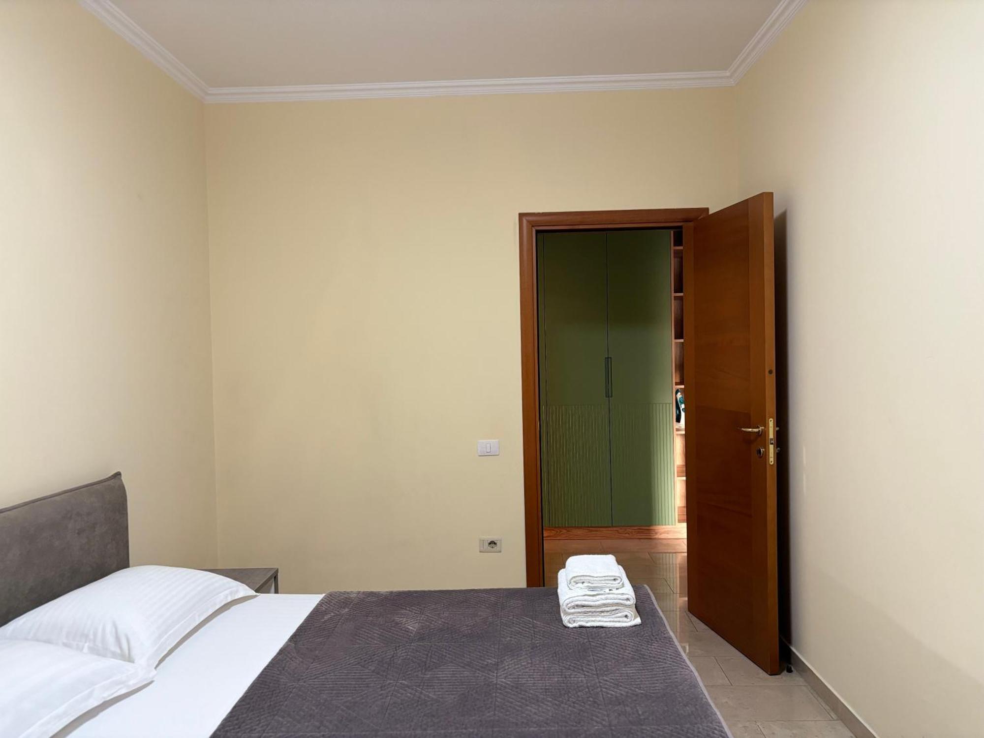 Tam 2Bdr Center Taiwan Apartment Тирана Екстериор снимка
