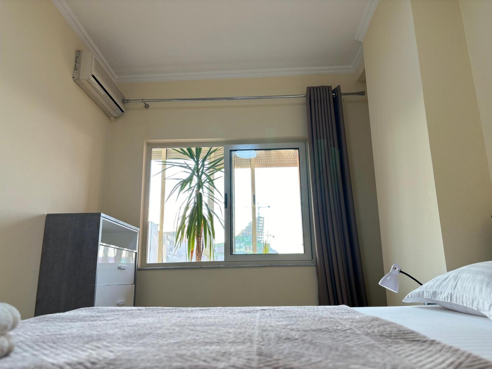Tam 2Bdr Center Taiwan Apartment Тирана Екстериор снимка